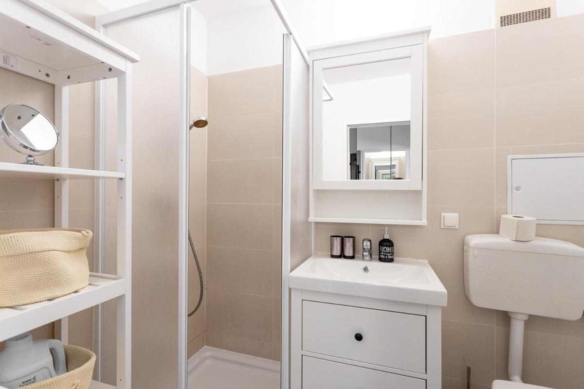 New Shalalaliving Vienna - Lovenest Or Workspace Near Schoenbrunn Bg Buitenkant foto